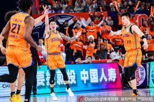 冲双冠王上海大比分3-1淘汰北京杀进总决赛 史诗级第3节39-11
