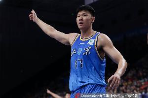 一场都没打！D类顶薪合同的范子铭7场季后赛都没进入北京大名单