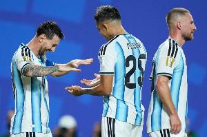 仅2队取胜！南美球队世界杯首轮2胜2平2负，阿根廷、哥伦比亚取胜